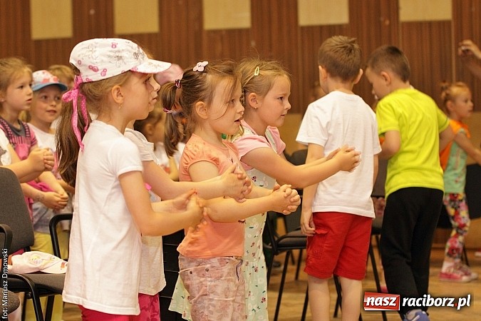 Zdjęcie w galerii na portalu naszraciborz.pl: Dzień Dziecka w PWSZ - studenci dla dzieci wiadomości z regionu