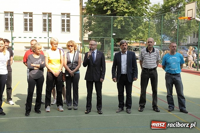 Zdjęcie w galerii na portalu naszraciborz.pl: ZSO 2 Abstynenci najlepsi w turnieju Streetball 2015 w Ekonomiku wiadomości z regionu