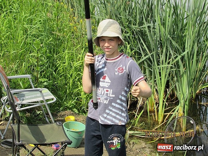 Zdjęcie w galerii na portalu naszraciborz.pl: Wędkarski Dzień Dziecka na łowisku Ostróg wiadomości z regionu