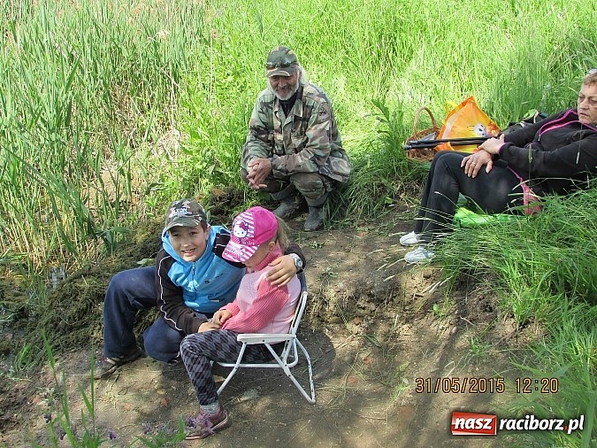 Zdjęcie w galerii na portalu naszraciborz.pl: Wędkarski Dzień Dziecka na łowisku Ostróg wiadomości z regionu