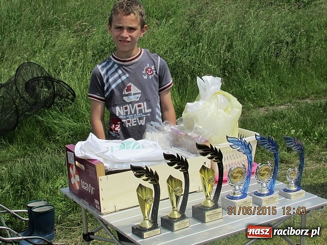 Zdjęcie w galerii na portalu naszraciborz.pl: Wędkarski Dzień Dziecka na łowisku Ostróg wiadomości z regionu