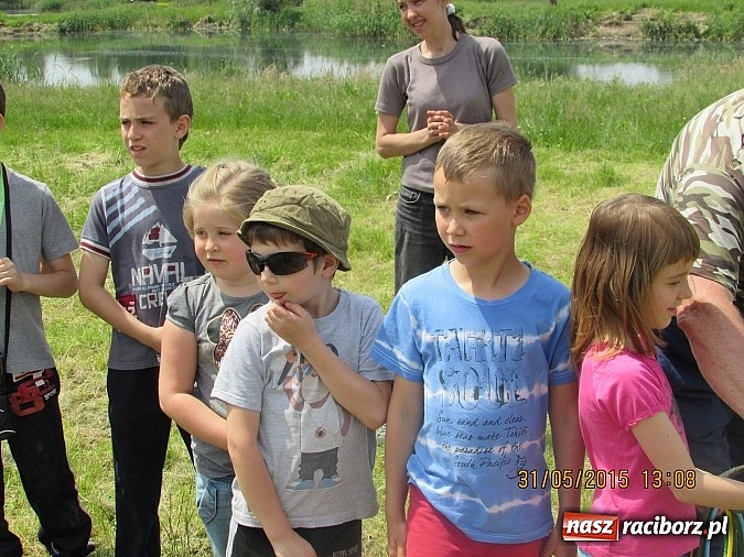 Zdjęcie w galerii na portalu naszraciborz.pl: Wędkarski Dzień Dziecka na łowisku Ostróg wiadomości z regionu