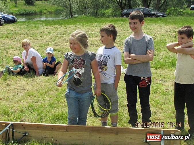 Zdjęcie w galerii na portalu naszraciborz.pl: Wędkarski Dzień Dziecka na łowisku Ostróg wiadomości z regionu
