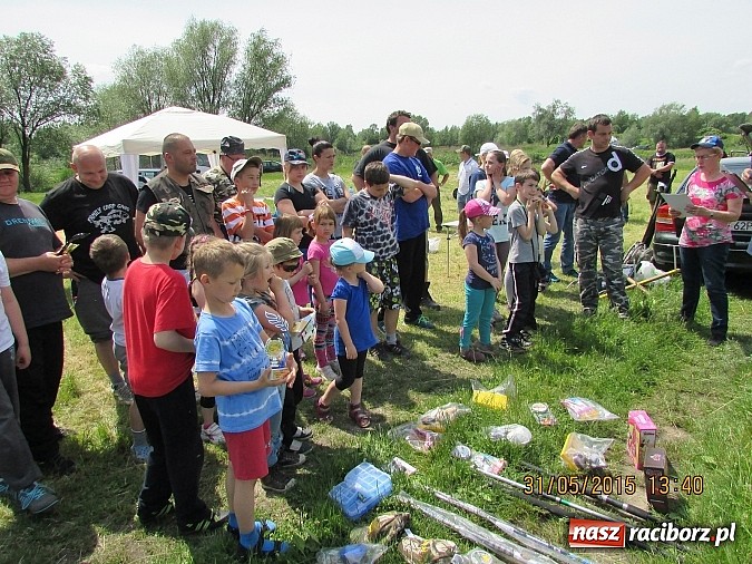 Zdjęcie w galerii na portalu naszraciborz.pl: Wędkarski Dzień Dziecka na łowisku Ostróg wiadomości z regionu