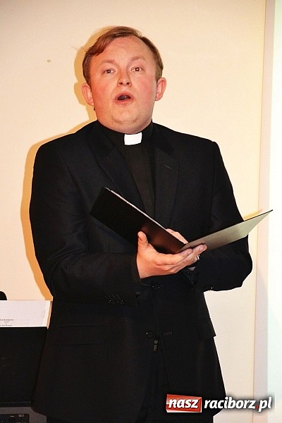 Zdjęcie w galerii na portalu naszraciborz.pl: Zapiski księdza Szywalskiego - prezentacja książki na zamku wiadomości z regionu