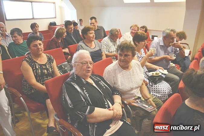 Zdjęcie w galerii na portalu naszraciborz.pl: Zapiski księdza Szywalskiego - prezentacja książki na zamku wiadomości z regionu