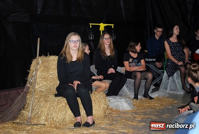 Zdjęcie w galerii na portalu naszraciborz.pl: Wieczór poezji w Krzyżanowicach wiadomości z regionu