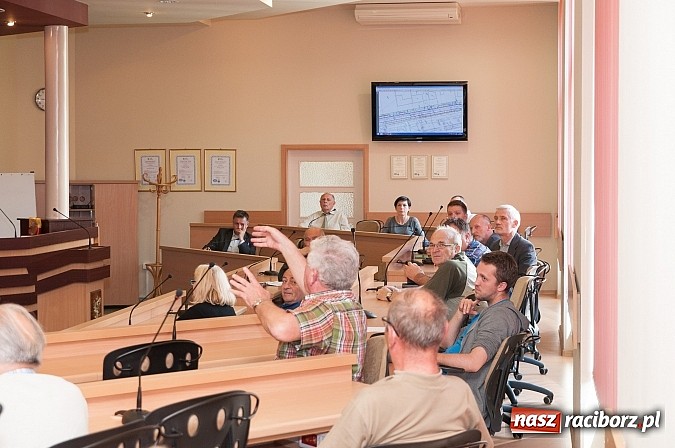 Zdjęcie w galerii na portalu naszraciborz.pl: Konsultacje społeczne w sprawie ul. Polnej. Miasto przedstawiło trzy propozycje, wybrano%u2026 piątą. Polna będzie jednokierunkowa? wiadomości z regionu