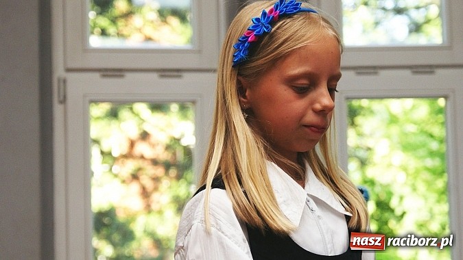 Zdjęcie w galerii na portalu naszraciborz.pl: W bibliotece nagrodzono twórców najpiękniejszych ekologicznych zabawek  wiadomości z regionu