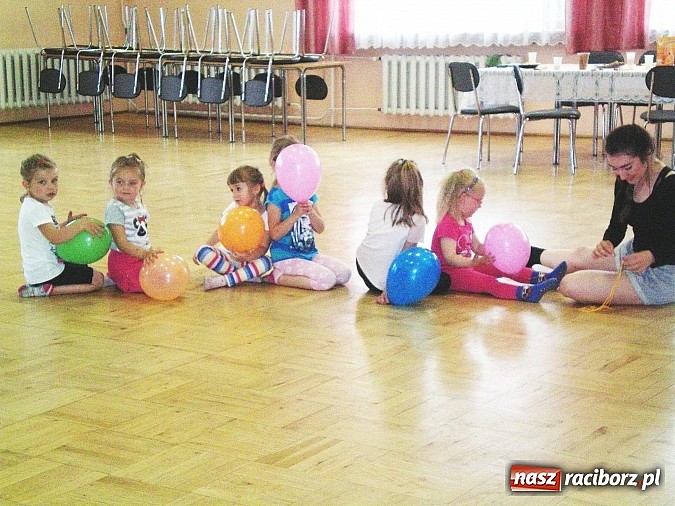 Zdjęcie w galerii na portalu naszraciborz.pl: Dzień Dziecka w DK Bojan&oacute;w wiadomości z regionu