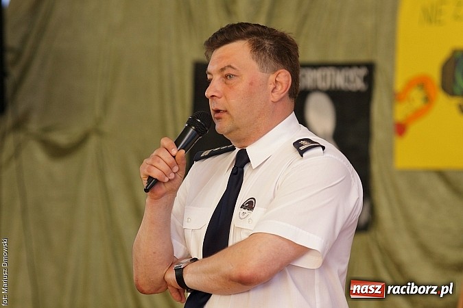 Zdjęcie w galerii na portalu naszraciborz.pl: Młodzież ZSE spotkała się z wokalistą Oddziału Zamkniętego  wiadomości z regionu