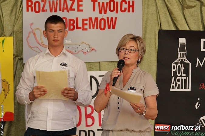 Zdjęcie w galerii na portalu naszraciborz.pl: Młodzież ZSE spotkała się z wokalistą Oddziału Zamkniętego  wiadomości z regionu