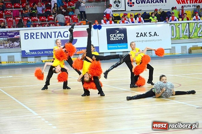 Zdjęcie w galerii na portalu naszraciborz.pl: Mażoretki z Zawady Ks. ponownie mistrzyniami Polski! wiadomości z regionu