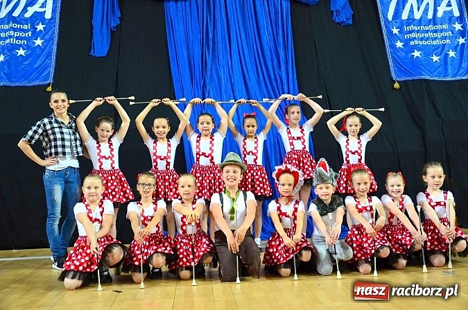 Zdjęcie w galerii na portalu naszraciborz.pl: Mażoretki z Zawady Ks. ponownie mistrzyniami Polski! wiadomości z regionu
