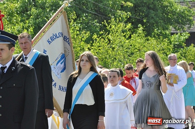 Zdjęcie w galerii na portalu naszraciborz.pl: Uroczystość Najświętszego Ciała i Krwi Chrystusa w Kościele obecna od XIII wieku wiadomości z regionu