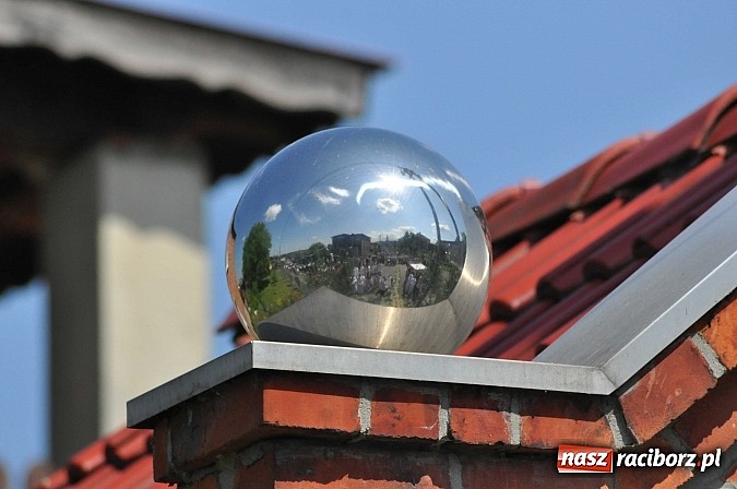 Zdjęcie w galerii na portalu naszraciborz.pl: Uroczystość Najświętszego Ciała i Krwi Chrystusa w Kościele obecna od XIII wieku wiadomości z regionu