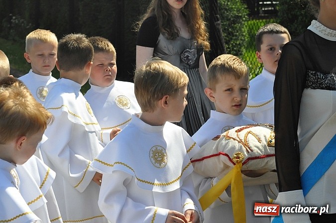 Zdjęcie w galerii na portalu naszraciborz.pl: Uroczystość Najświętszego Ciała i Krwi Chrystusa w Kościele obecna od XIII wieku wiadomości z regionu