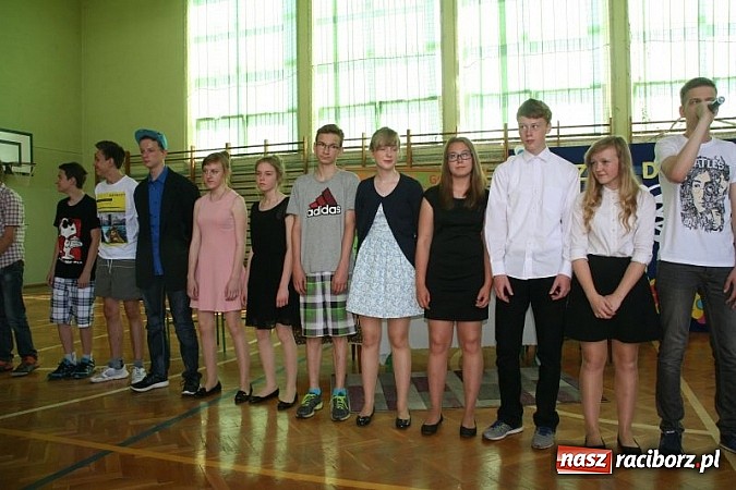 Zdjęcie w galerii na portalu naszraciborz.pl: Szkolna wystawa psów w Tworkowie. Na Dzień Dziecka  wiadomości z regionu