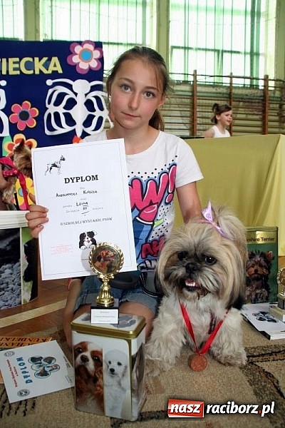 Zdjęcie w galerii na portalu naszraciborz.pl: Szkolna wystawa psów w Tworkowie. Na Dzień Dziecka  wiadomości z regionu