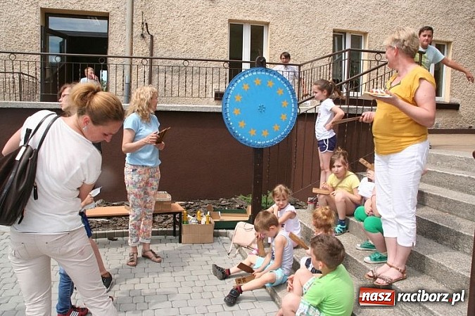 Zdjęcie w galerii na portalu naszraciborz.pl: Szkolna wystawa psów w Tworkowie. Na Dzień Dziecka  wiadomości z regionu