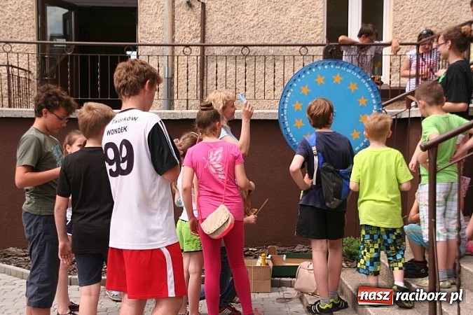 Zdjęcie w galerii na portalu naszraciborz.pl: Szkolna wystawa psów w Tworkowie. Na Dzień Dziecka  wiadomości z regionu