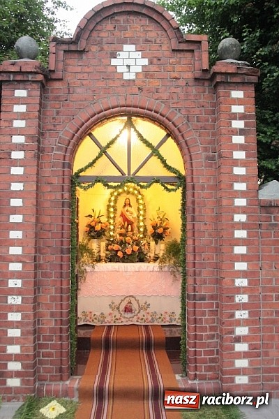 Zdjęcie w galerii na portalu naszraciborz.pl: Boże Ciało w Wojnowicach wiadomości z regionu