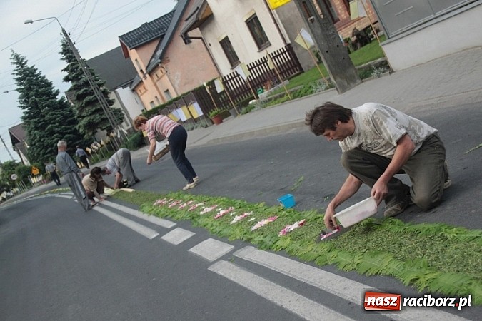 Zdjęcie w galerii na portalu naszraciborz.pl: Boże Ciało w Wojnowicach wiadomości z regionu