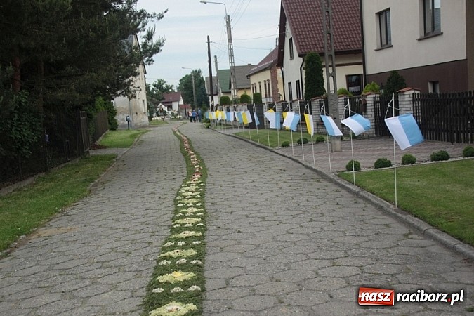 Zdjęcie w galerii na portalu naszraciborz.pl: Boże Ciało w Wojnowicach wiadomości z regionu