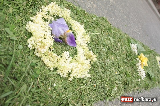 Zdjęcie w galerii na portalu naszraciborz.pl: Boże Ciało w Wojnowicach wiadomości z regionu