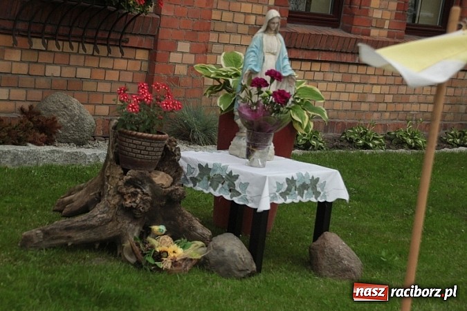 Zdjęcie w galerii na portalu naszraciborz.pl: Boże Ciało w Wojnowicach wiadomości z regionu