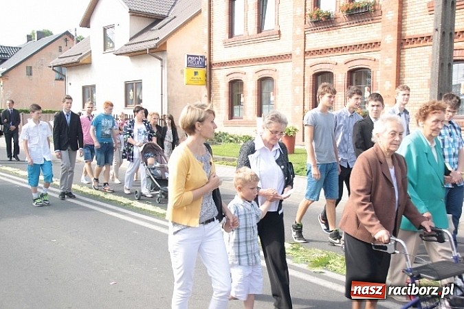 Zdjęcie w galerii na portalu naszraciborz.pl: Boże Ciało w Wojnowicach wiadomości z regionu