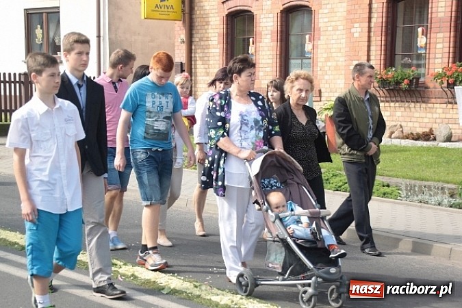 Zdjęcie w galerii na portalu naszraciborz.pl: Boże Ciało w Wojnowicach wiadomości z regionu