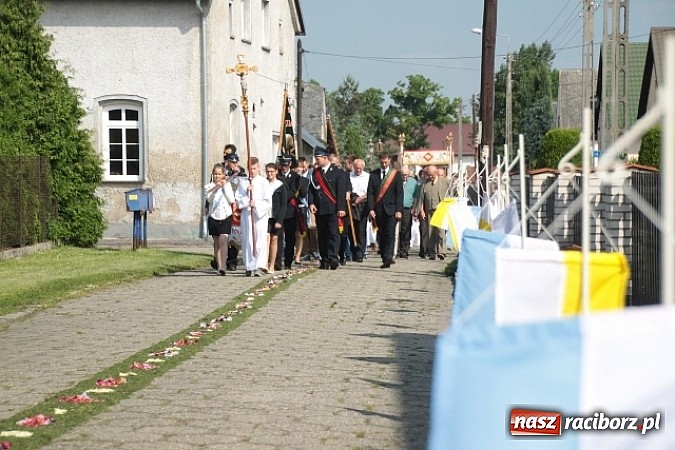 Zdjęcie w galerii na portalu naszraciborz.pl: Boże Ciało w Wojnowicach wiadomości z regionu