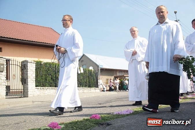 Zdjęcie w galerii na portalu naszraciborz.pl: Boże Ciało w Wojnowicach wiadomości z regionu