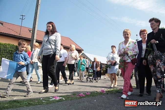 Zdjęcie w galerii na portalu naszraciborz.pl: Boże Ciało w Wojnowicach wiadomości z regionu
