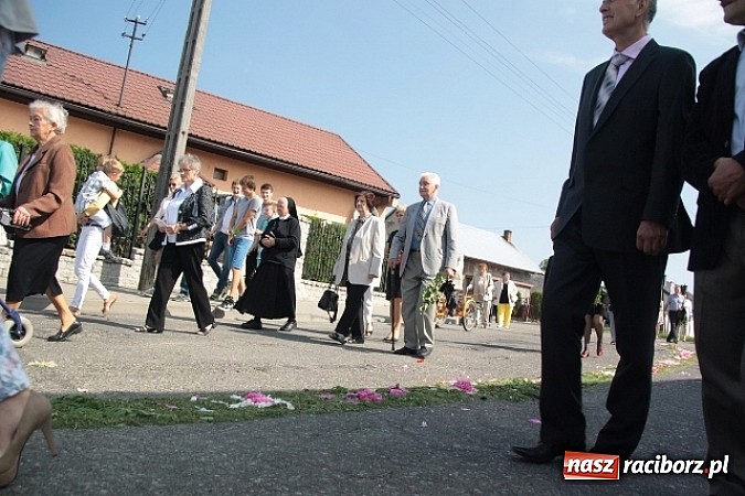 Zdjęcie w galerii na portalu naszraciborz.pl: Boże Ciało w Wojnowicach wiadomości z regionu