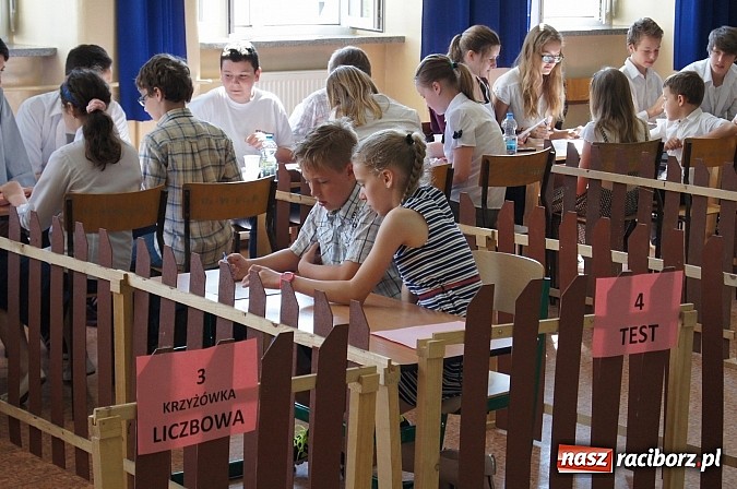 Zdjęcie w galerii na portalu naszraciborz.pl: X edycja konkursu Matematyczny Czar Par w SP4 wiadomości z regionu