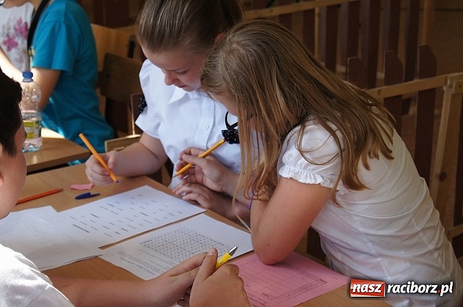 Zdjęcie w galerii na portalu naszraciborz.pl: X edycja konkursu Matematyczny Czar Par w SP4 wiadomości z regionu