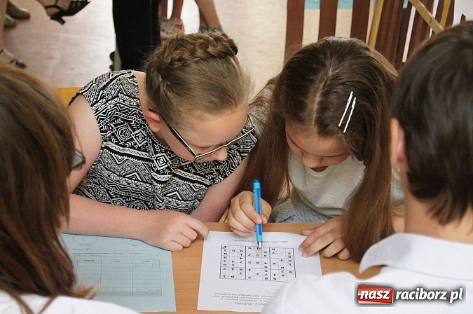 Zdjęcie w galerii na portalu naszraciborz.pl: X edycja konkursu Matematyczny Czar Par w SP4 wiadomości z regionu