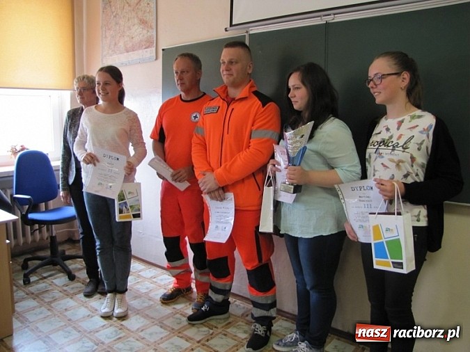 Zdjęcie w galerii na portalu naszraciborz.pl: Gimnazjalni mistrzowie ratownictwa wiadomości z regionu