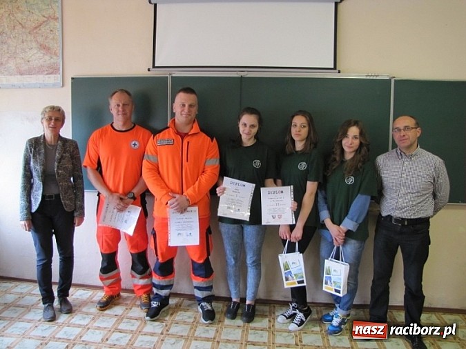 Zdjęcie w galerii na portalu naszraciborz.pl: Gimnazjalni mistrzowie ratownictwa wiadomości z regionu