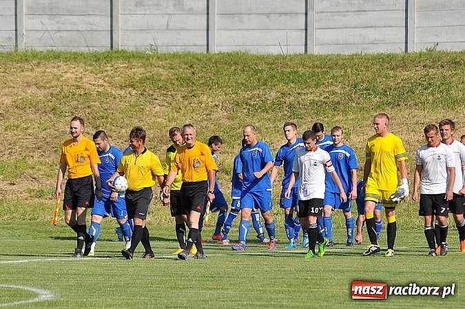 Zdjęcie w galerii na portalu naszraciborz.pl: Pietrowicki Start wygrał po golu w końcówce meczu wiadomości z regionu