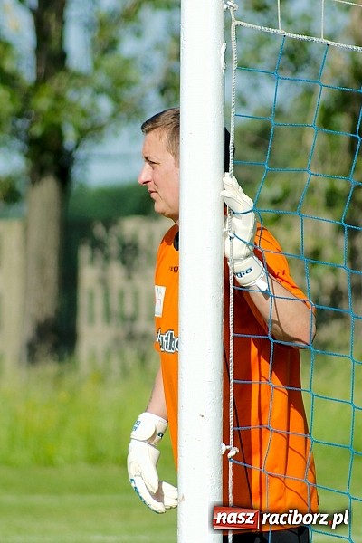 Zdjęcie w galerii na portalu naszraciborz.pl: Owsiszcze pokonały 