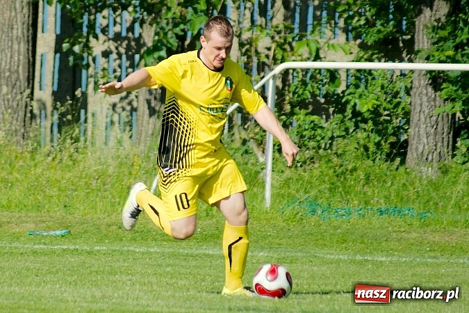 Zdjęcie w galerii na portalu naszraciborz.pl: Owsiszcze pokonały 
