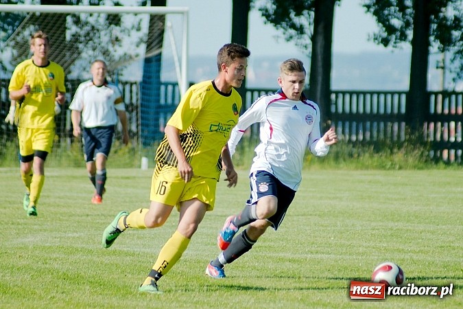 Zdjęcie w galerii na portalu naszraciborz.pl: Owsiszcze pokonały 