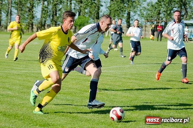 Zdjęcie w galerii na portalu naszraciborz.pl: Owsiszcze pokonały 
