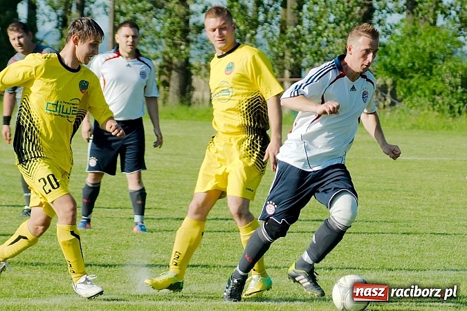 Zdjęcie w galerii na portalu naszraciborz.pl: Owsiszcze pokonały 