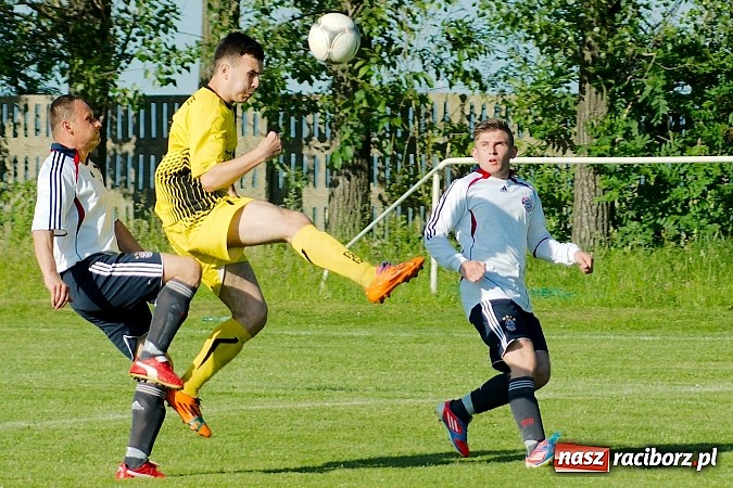 Zdjęcie w galerii na portalu naszraciborz.pl: Owsiszcze pokonały 