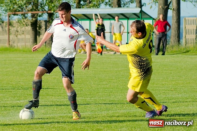 Zdjęcie w galerii na portalu naszraciborz.pl: Owsiszcze pokonały 