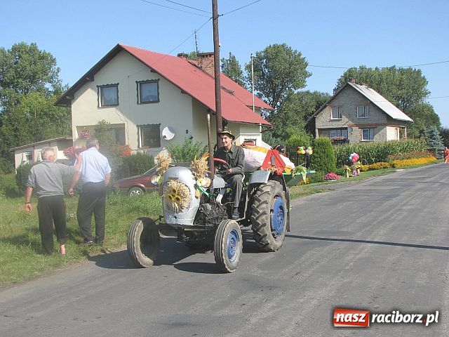 Zdjęcie w galerii na portalu naszraciborz.pl: Dożynki w Makowie i Cyprzanowie wiadomości z regionu